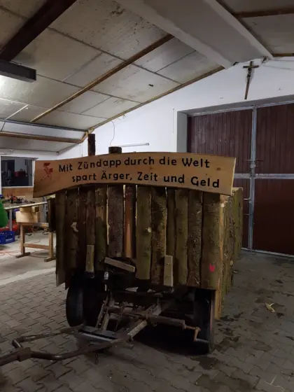 Der Bau unseres Faschingswagen · Foto 13