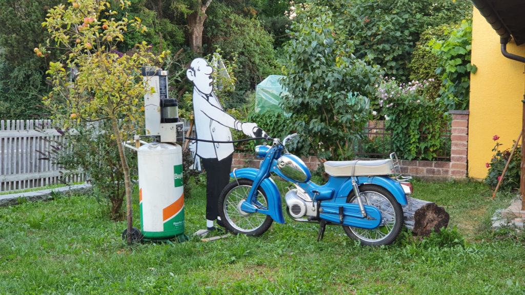 Tankstelle á la Loriot